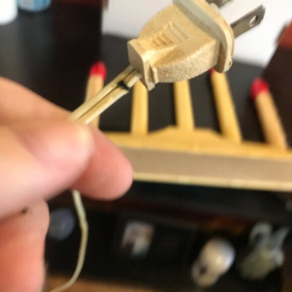 Vintage Electric 5-Light Candelabra Window Candle Lamp With Red Bulbs - Picture 9 of 9